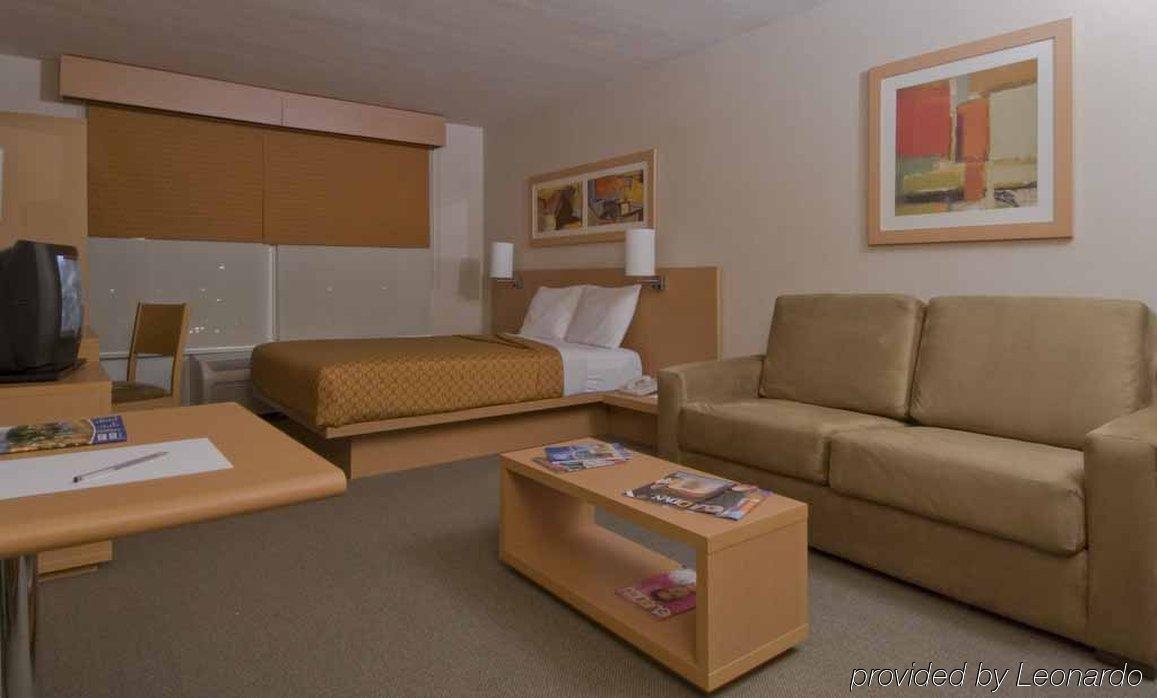 City Express By Marriott Celaya Parque Номер фото